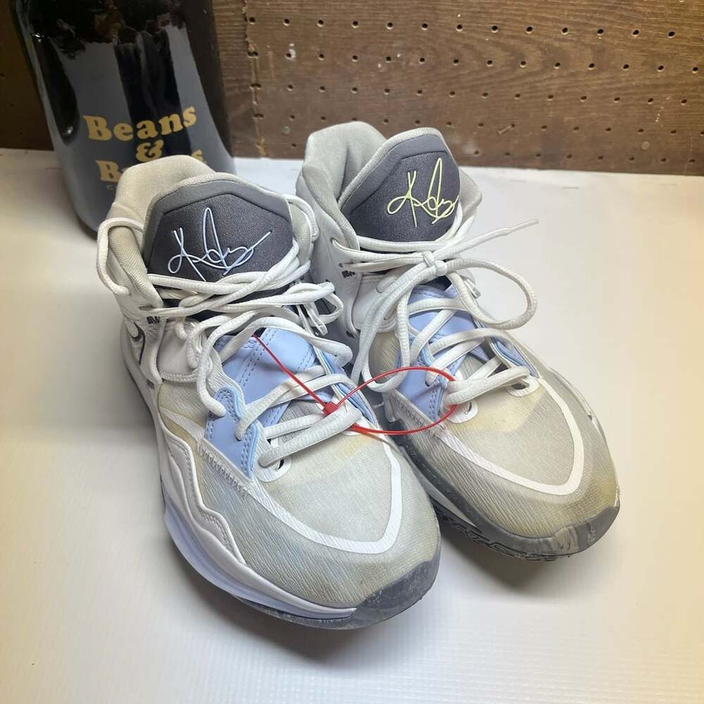Nike Kyrie Infinity Size 7.5 Smoke And Mirrors